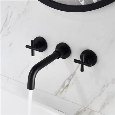 Vòi phòng tắm rộng rãi có tay cầm chéo